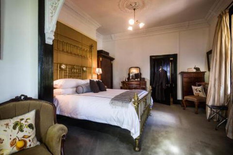 Holyrood House - Accommodation Australia 7