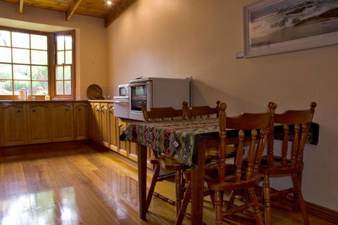 Gellibrand River Gallery Accommodation - Accommodation Australia 5