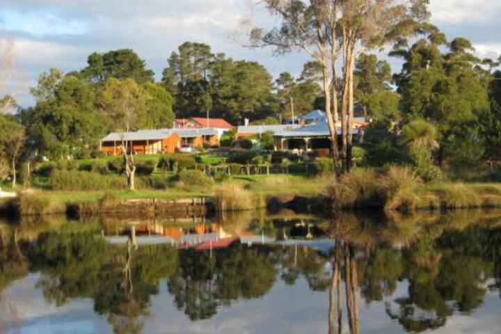 Nornalup WA Accommodation Australia
