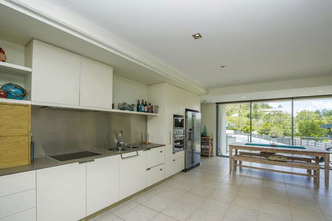 Blue On Blue Apartment 327 - Accommodation Australia 3