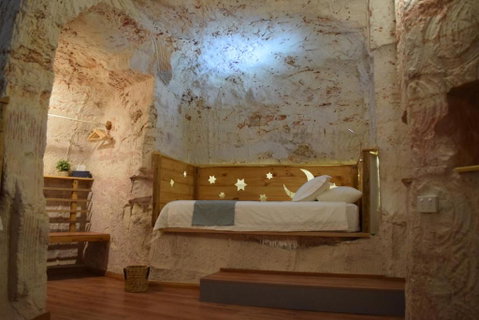 Dug Out B & B Apartments - Accommodation Australia 6