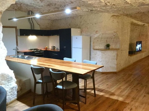 Dug Out B & B Apartments - Accommodation Australia 1