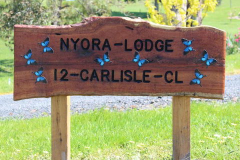 Nyora Lodge B & B - Accommodation Australia 4