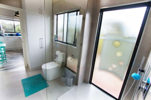 Coorong Cabins - Wren Cabin - Australia Shopping 5