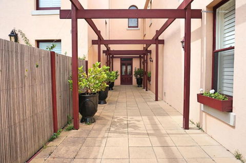 Ozone Tower - Accommodation Australia 4