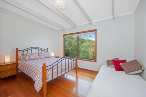 At Riverside - Australia Shopping 4