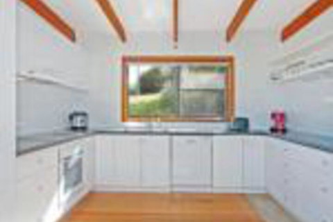 At Riverside - Australia Shopping 0