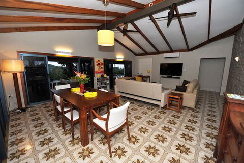 The Sanctuary Retreat - Bed n Breakfasts 3