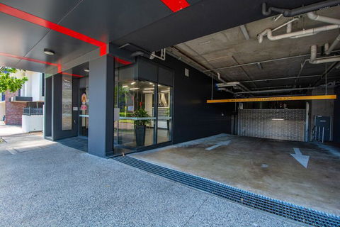 Magnum Serviced Apartments - Accommodation Australia 2