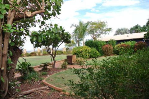 Samson Beach Chalets - Accommodation Australia 3