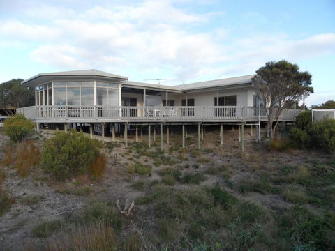 White Sands Holiday Retreat - Bed n Breakfasts 4