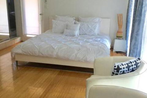 Bella By The Beach - Bed n Breakfasts 0