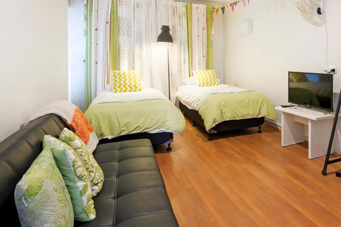 2 / 22 Stevens - Accommodation Australia 4