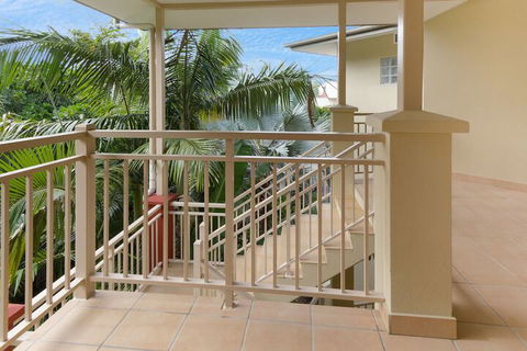 Amphora Resort Luxury Private Apartments - Bed n Breakfasts 1