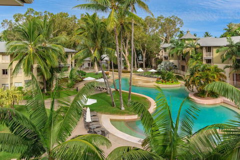 Amphora Resort Luxury Private Apartments - Bed n Breakfasts 3