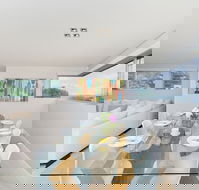 The Penthouse at Little Beach - Australia Shopping