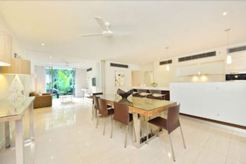 Drift Luxury Condos - Bed n Breakfasts 7