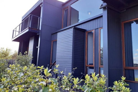 Amazing Unique Five-Star Waterfront Retreat - Australia Shopping 1