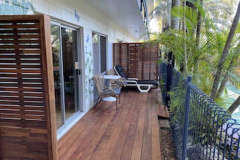 The Palms At Palm Cove - Bed n Breakfasts 0