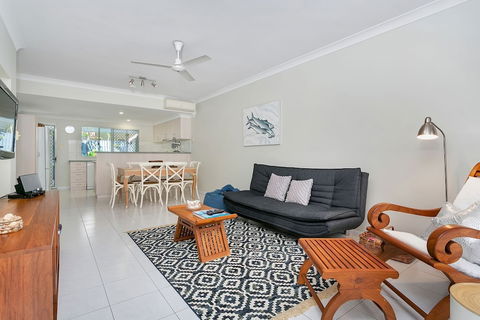 Trinity Retreat At Costa Royale - Bed n Breakfasts 6