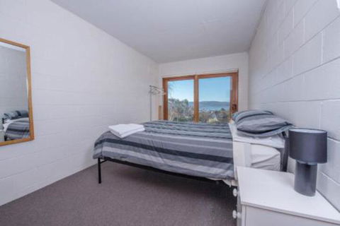 Alpine Apartment Great Location With Views Of Lake Jindabyne - Accommodation Australia 2