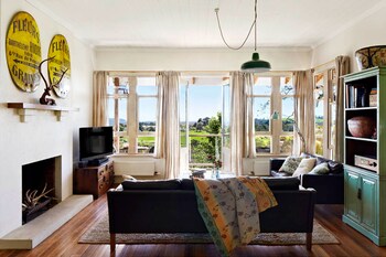 Milk And Honey - Accommodation Australia 0