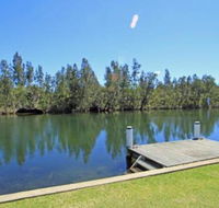 Ranu House Waterfront - Local Tourism