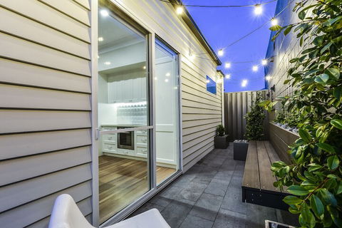 Aloha Luxury Central Apartments - Local Tourism 5