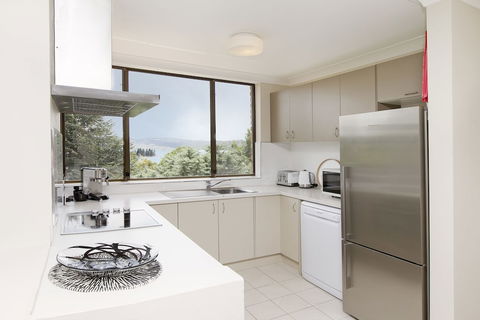 Avalanche 6 - Sophisticated Style & Modern Comfort With A Central Location - Local Tourism 2