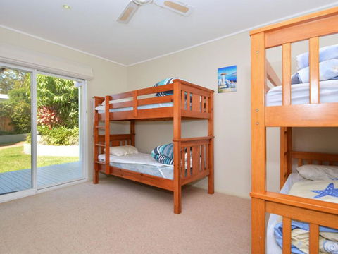 Morisset Bay Waterfront Views Lake House Looking Over Trinity Marina - Australia Shopping 2