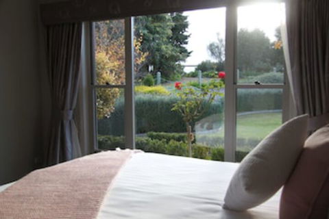 BEL MIREN ESSINGTON - Accommodation Australia 0