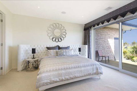 Jolong Park Clubhouse - Australia Shopping 5