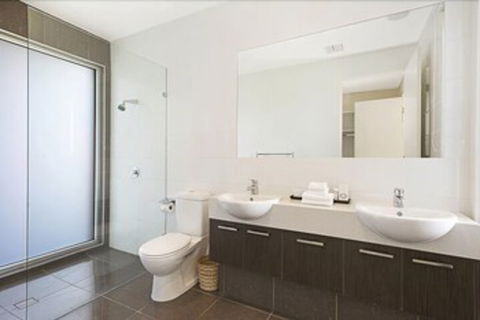 Jolong Park Clubhouse - Australia Shopping 4