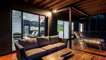 Onestep Airlie Retreat - Local Tourism 1