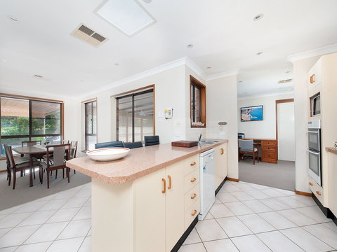 Wildflowers At Fingal Bay - Australia Shopping 4