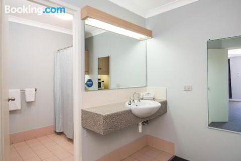 MIDAS MOTEL KALGOORLIE - Australia Shopping 7