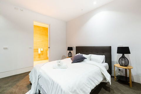 SOPHIA, 2BDR North Melbourne House - Accommodation Australia 6