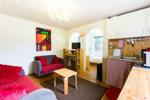REID, Fitzroy Studio Apartment - Accommodation Australia 0
