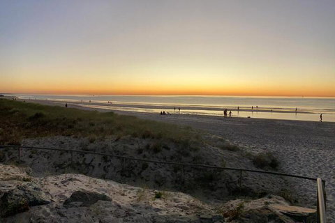 Beachside Luxury Getaway In Glenelg - Australia Shopping 4