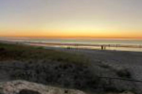Beachside Luxury Getaway In Glenelg - Australia Shopping 0
