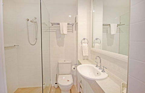 Coolum Baywatch Luxury Style Penthouse Linen Included WIFI 500 Bond - Accommodation Australia 6