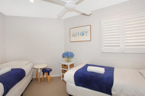 Coolum Baywatch Luxury Style Penthouse Linen Included WIFI 500 Bond - Accommodation Australia 1
