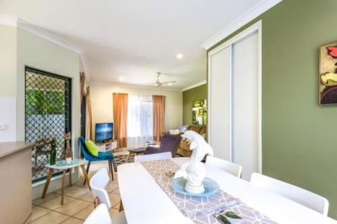 Cable Cottage Holiday Home - Bed n Breakfasts 3
