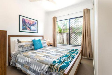 Cable Cottage Holiday Home - Bed n Breakfasts 4