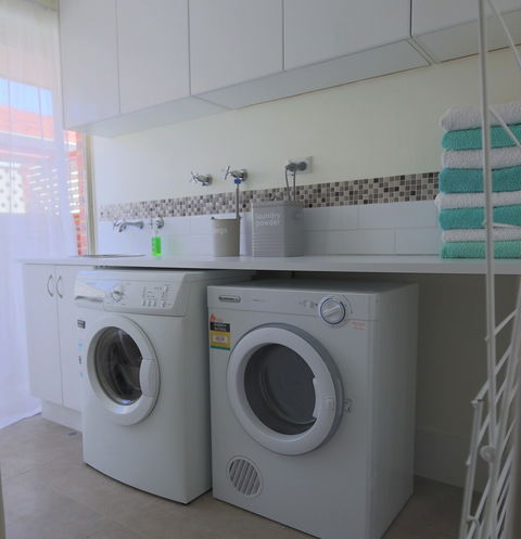 Mindarie Villa - Accommodation Australia 6