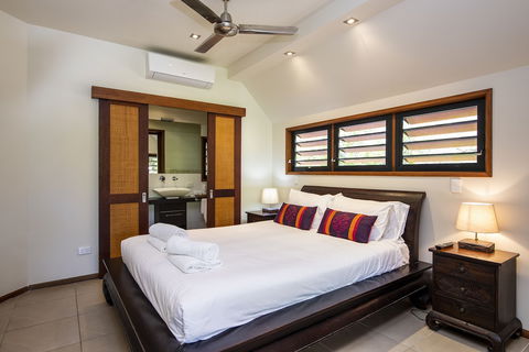 Pure Magnetic Villa 9 - Accommodation Australia 6