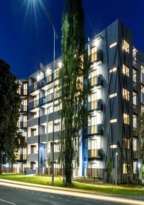 Accommodate Canberra - Indigo - Australia Shopping 1