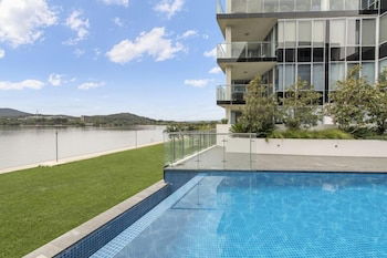Accommodate Canberra - Lakefront - Local Tourism 4