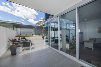 Accommodate Canberra - Lakefront - Local Tourism 1