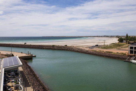 Ocean View Luxury Apartment & Suite - Australia Shopping 3